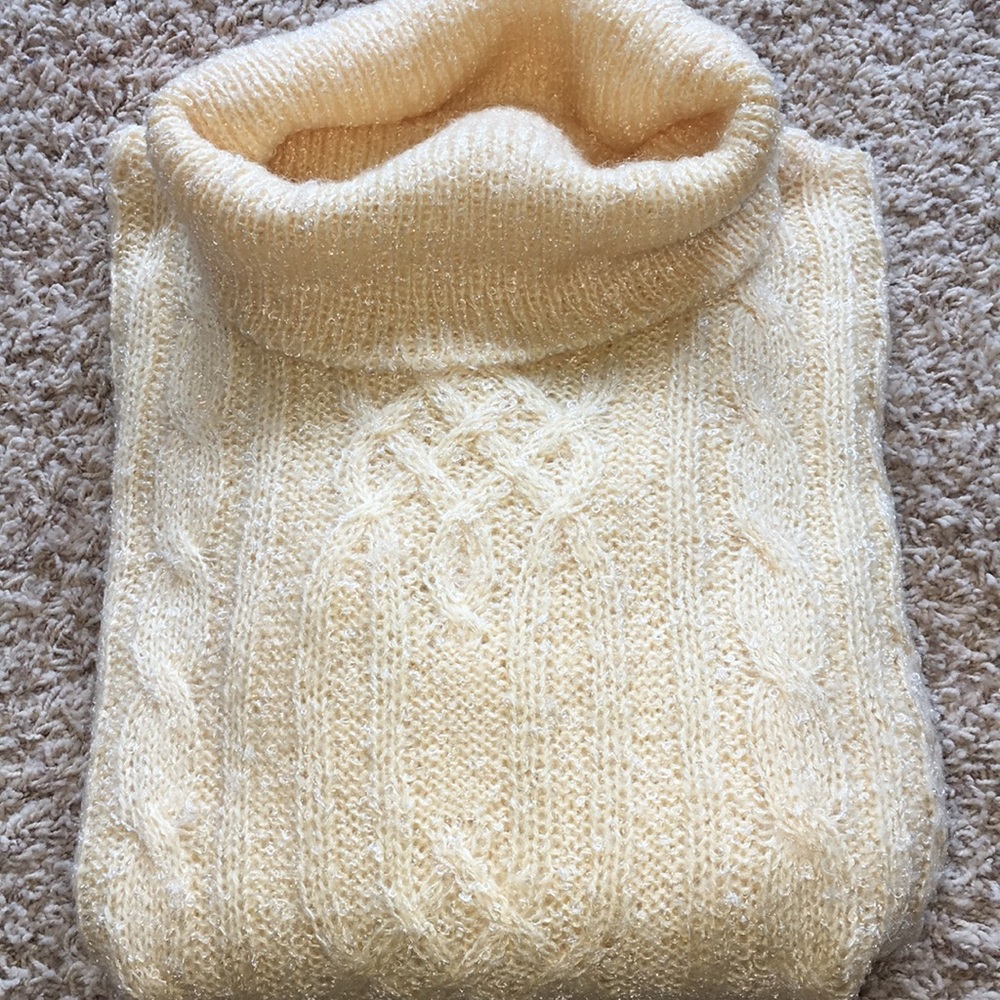 Turtleneck sweater sz M